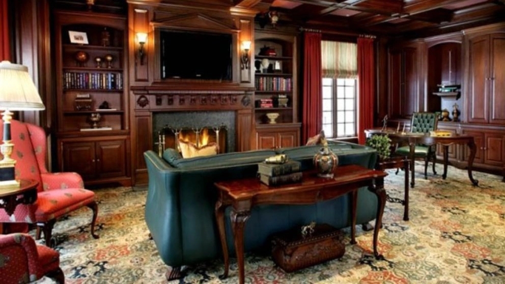 Design and implementation of all types of interior, office and commercial decoration of Golden Wood in Varamin