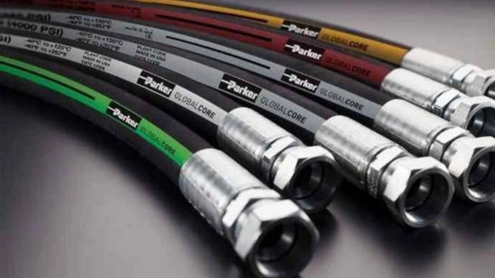 How does a pressurized hose work?