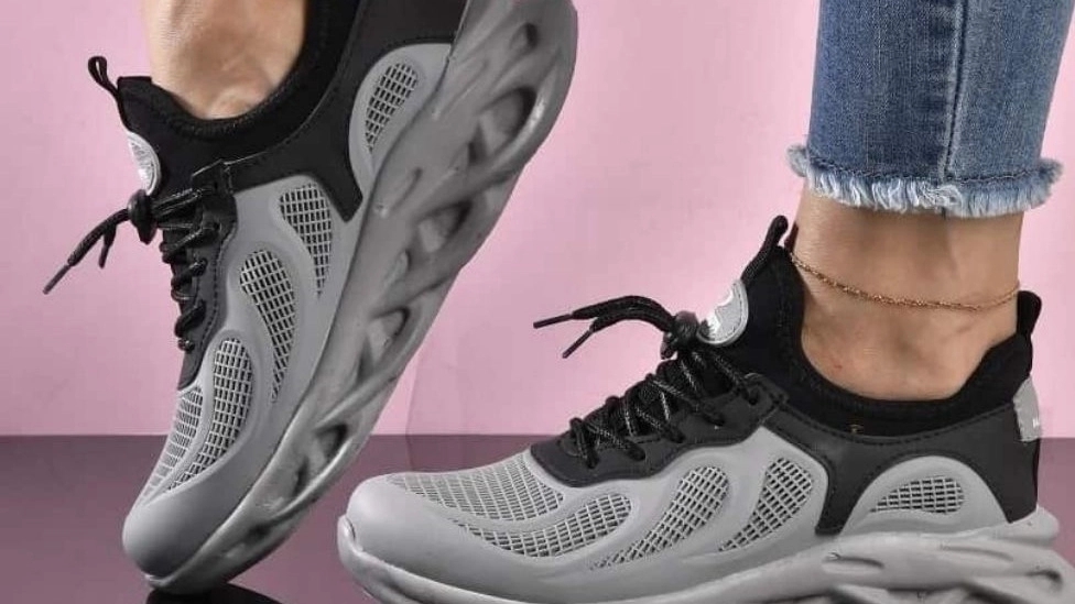 Production and sales of Pazin sports shoes and sneakers in Tehran