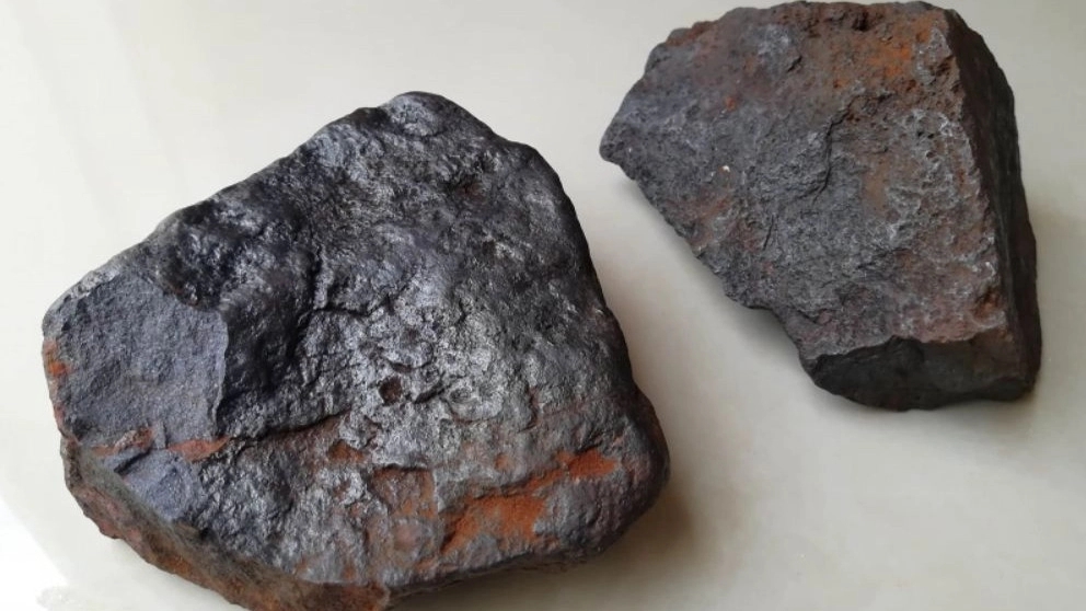 Production and sale of hematite iron ore, Manochehri, Ahvan, Semnan