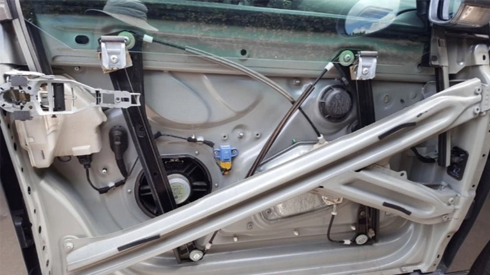 What is a lifting glass device?