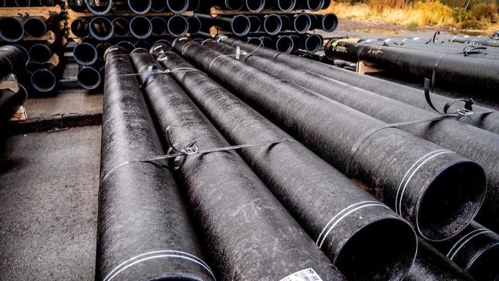 Connecting and installing all kinds of cast iron pipes