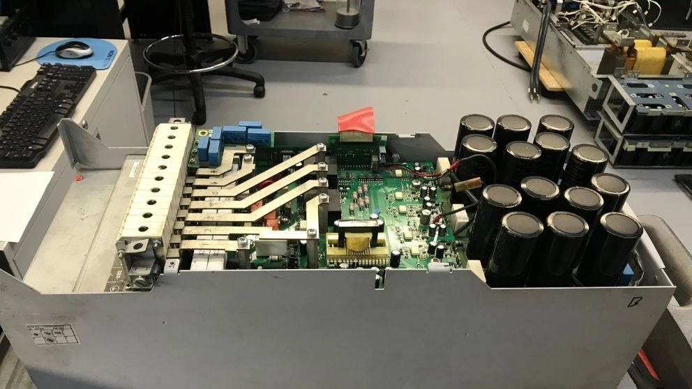 Specialized repairs of Isatis Electronics inverter in Yazd
