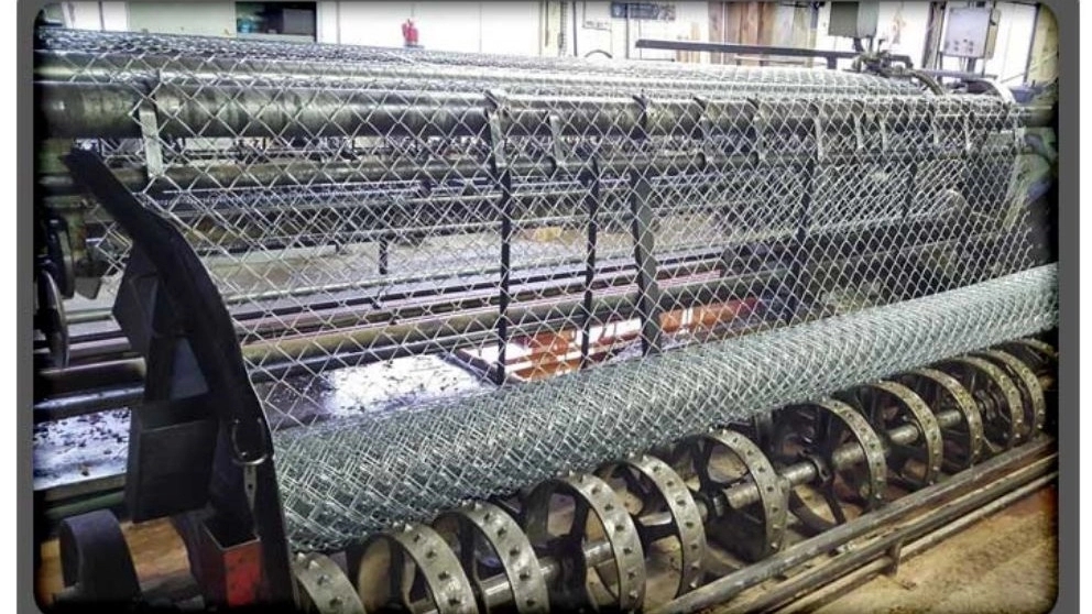 How to produce a fence or netting