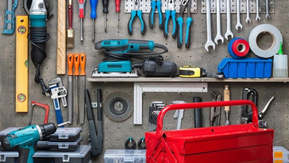 Sale of tools individually and wholesale, Mustafa Zadeh in Baneh Kurdistan