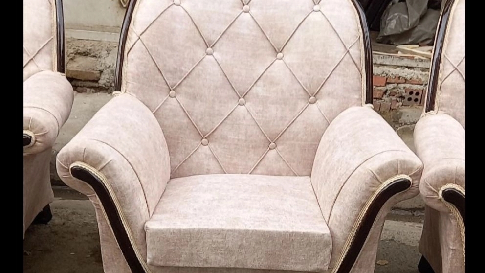 Steps to change the sofa cover