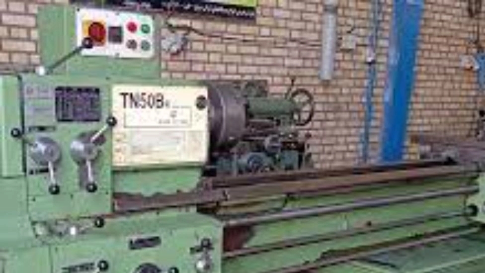 Import, repair and restoration of all kinds of Shamshiri brothers' industrial machines in Mashhad