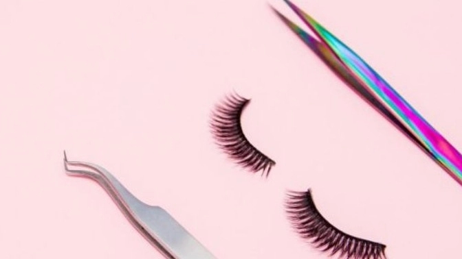 Familiarity with eyelash implant devices