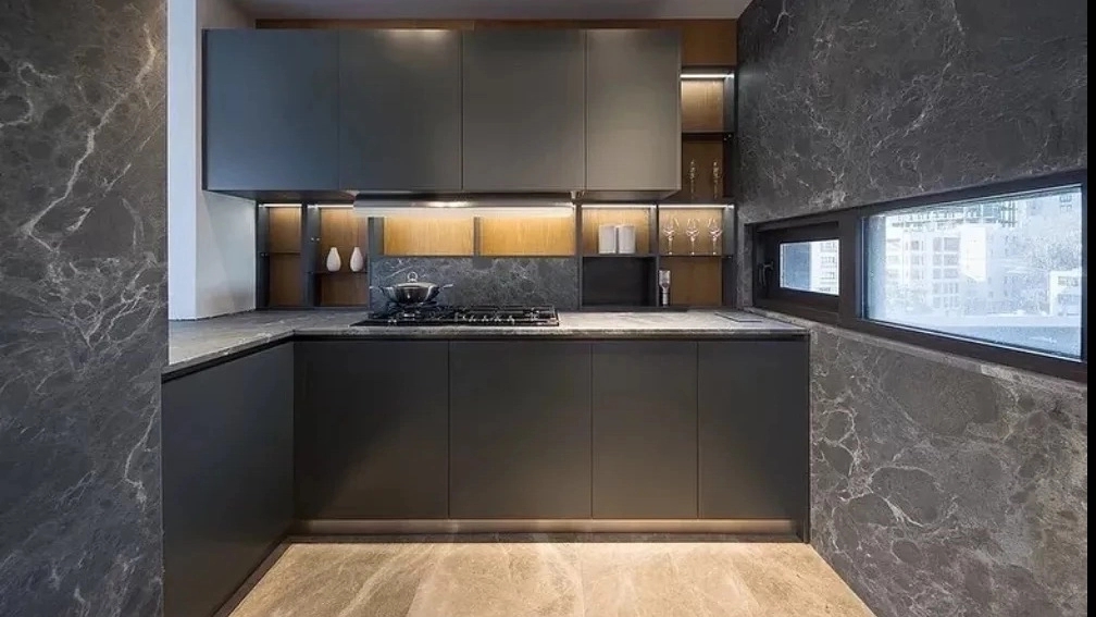 Design and implementation of Turkish and classic Goderzi cabinets in Tehran