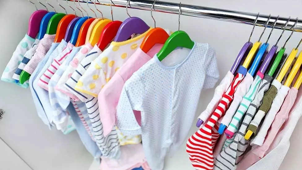 Features of children's clothes suitable for children under 5 years old