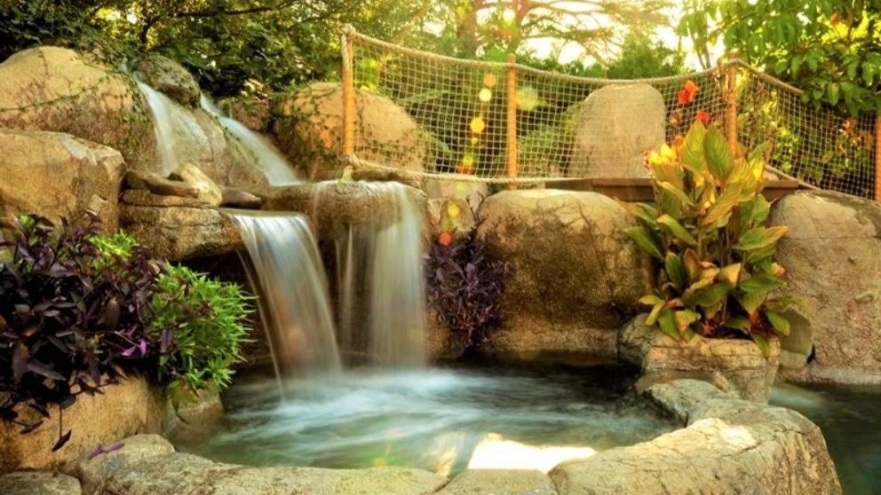 Design and implementation of Taha waterfall and pond in Karaj and Tehran