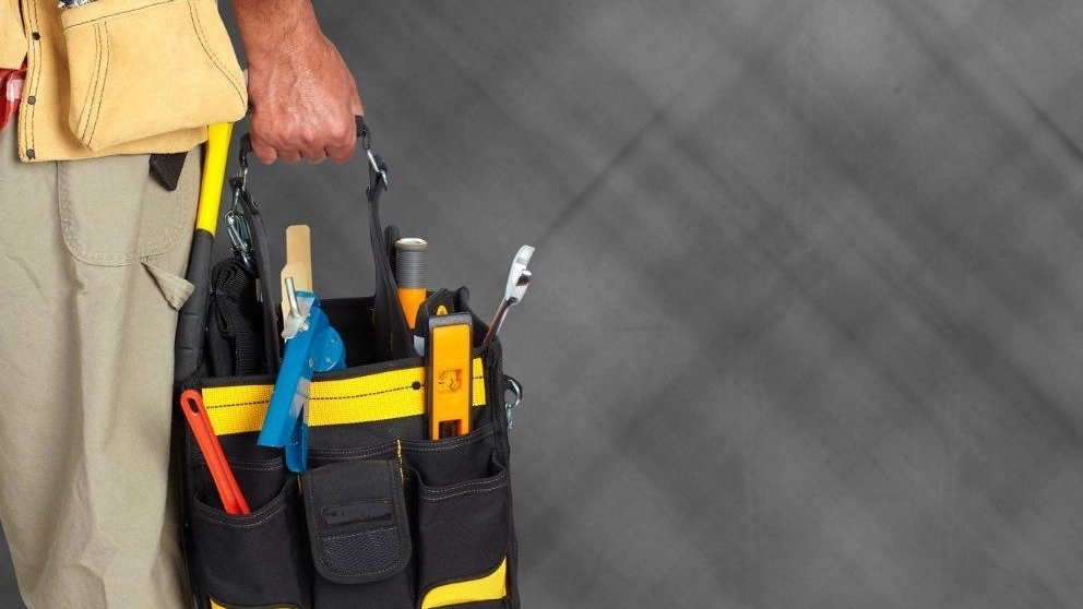 What is a tool bag and what are its advantages?