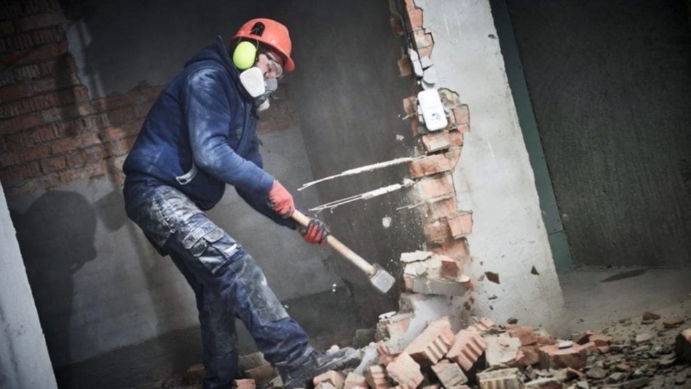 Types of building demolition methods
