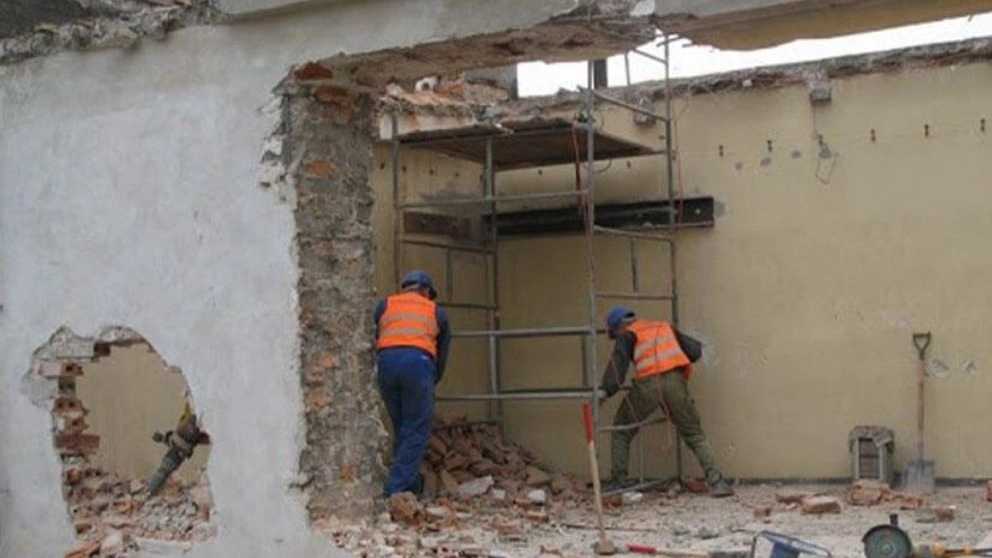 Why should the building be demolished in principle?