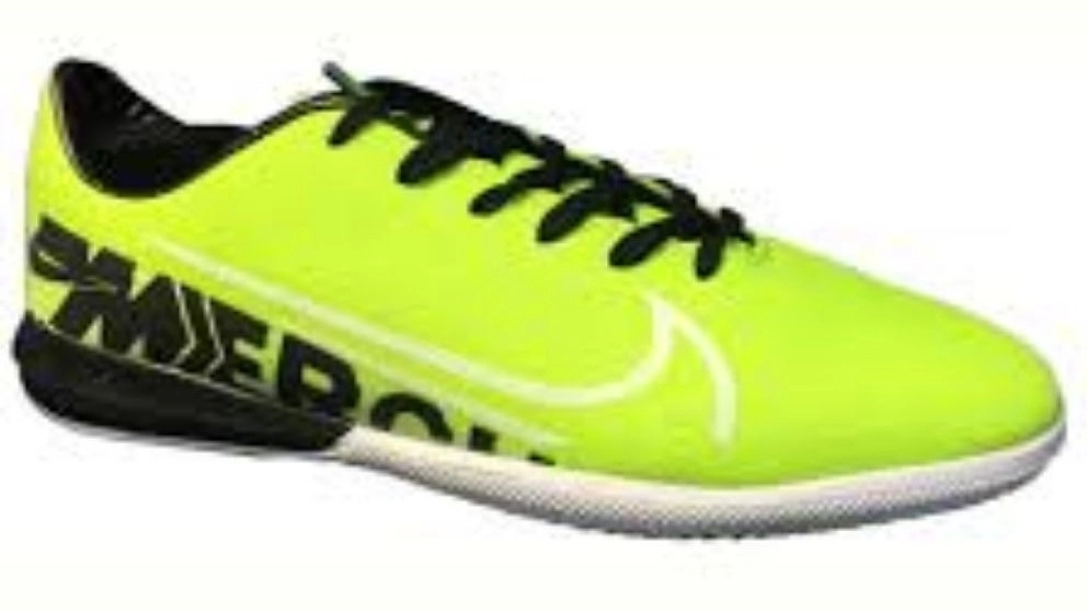 Getting to know the types of futsal shoes