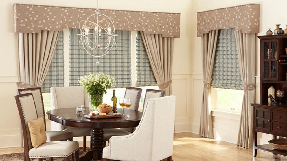 Everything you need to know about curtain inscription