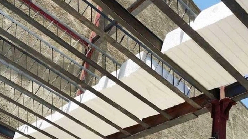 What is the application of ceiling unolite?