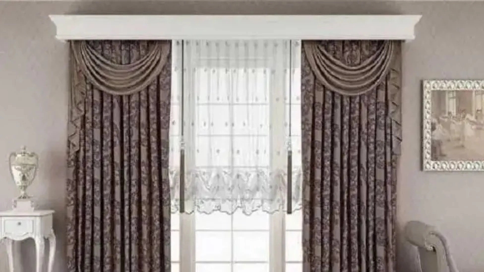 Getting to know the features of curtain inscriptions in interior decoration