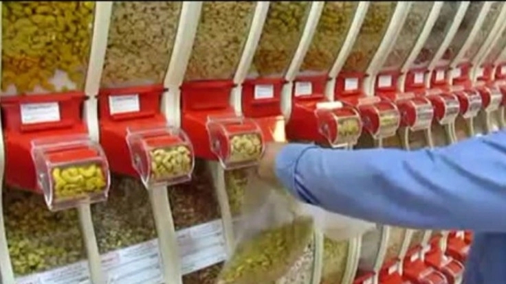 Why use dried fruit and nut stands?