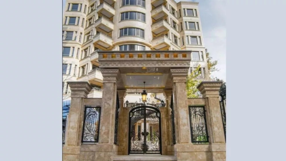 Application of wrought iron in building