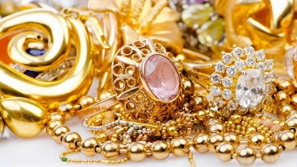 فرق طلای ۱۸ عیار با ۲۴ عیار چیست؟