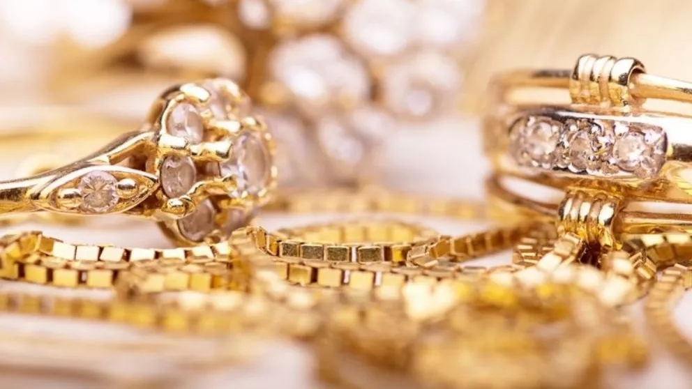 What is the difference between 18 carat and 24 carat gold?