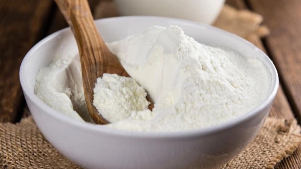 The difference between milk powder and cerlac