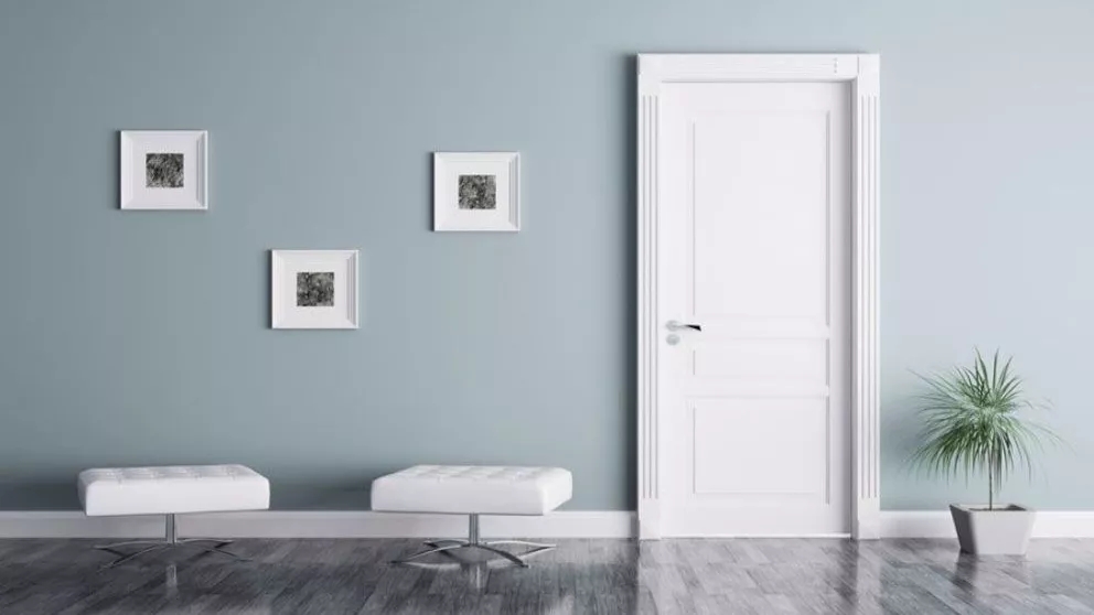 The effect of the color of wood frames and interior doors on home decoration