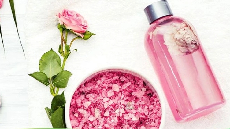 The benefits of rose in traditional medicine
