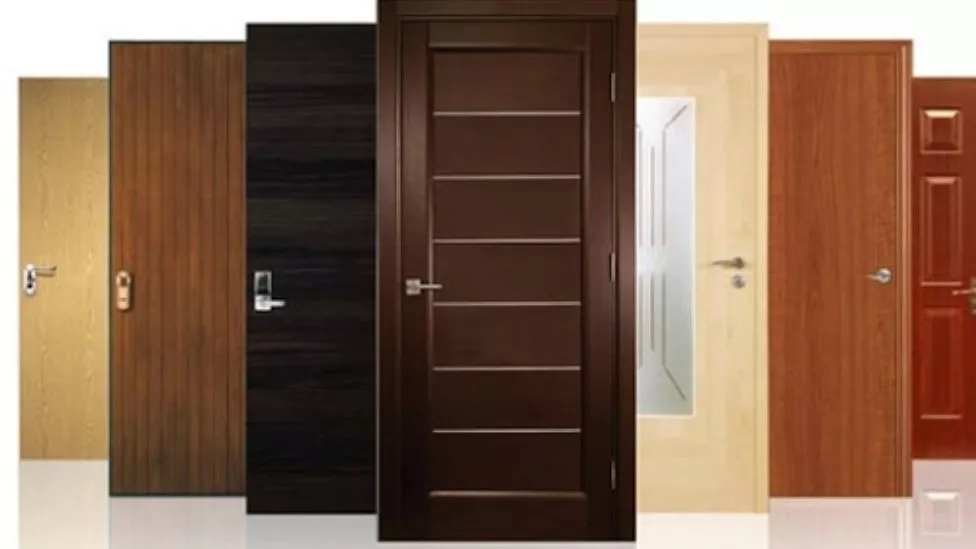 Different materials used in the production of the interior door of the building