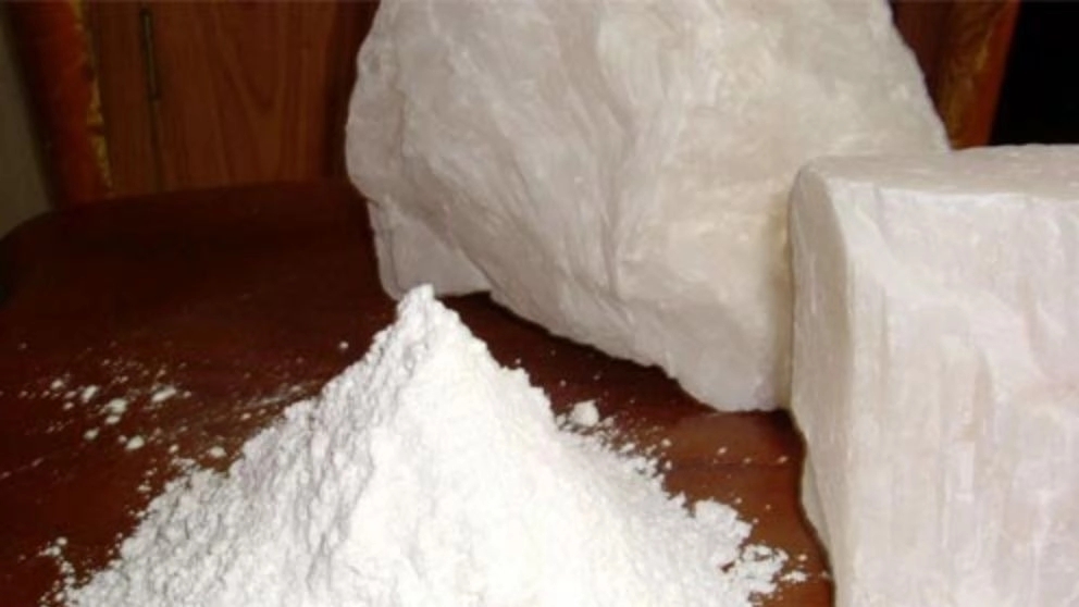 What is stone powder and what are its uses?