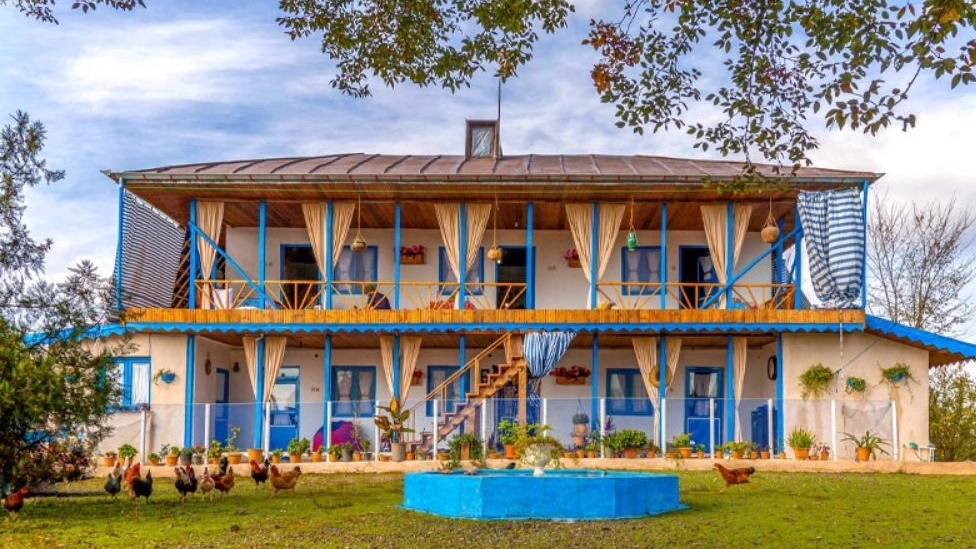 Features of an eco-tourism accommodation