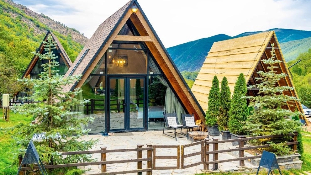 The most important points of booking economic accommodation
