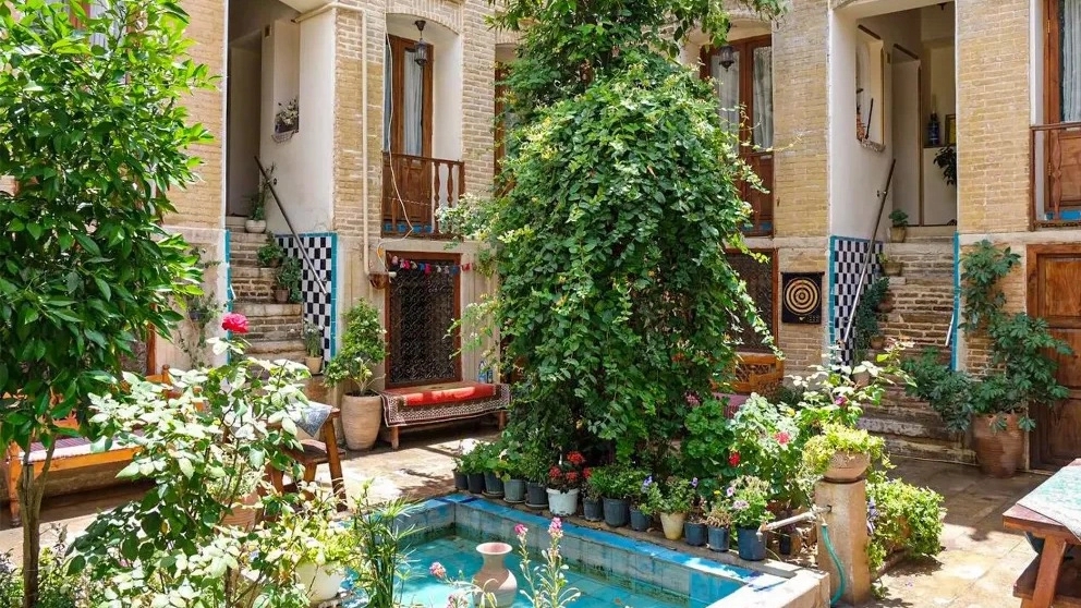 Abnar tourism complex and traditional canteen in Shiraz
