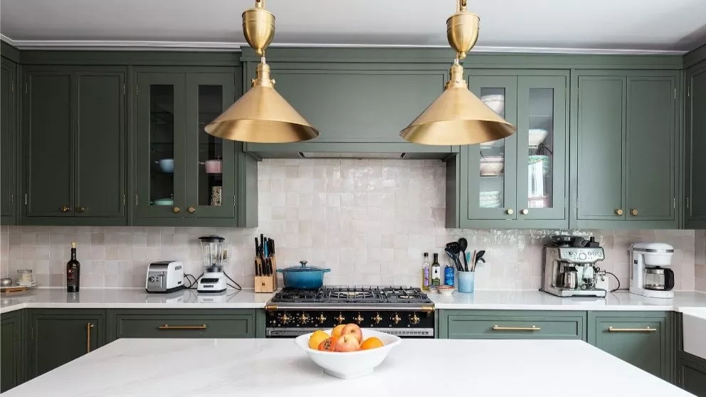 Neoclassical cabinet features