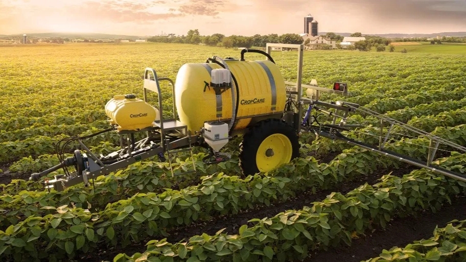 What are the types of sprayers?