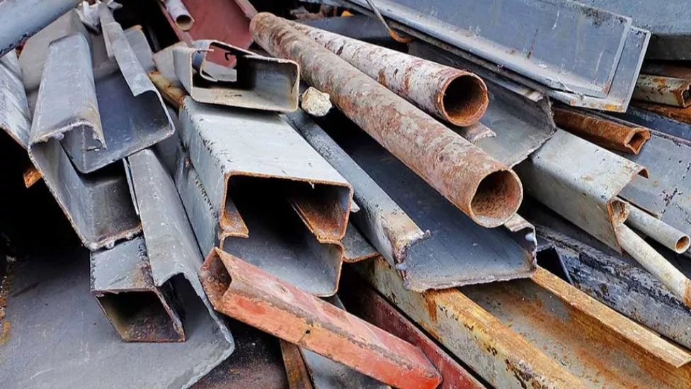 Ownership scrap in Isfahan