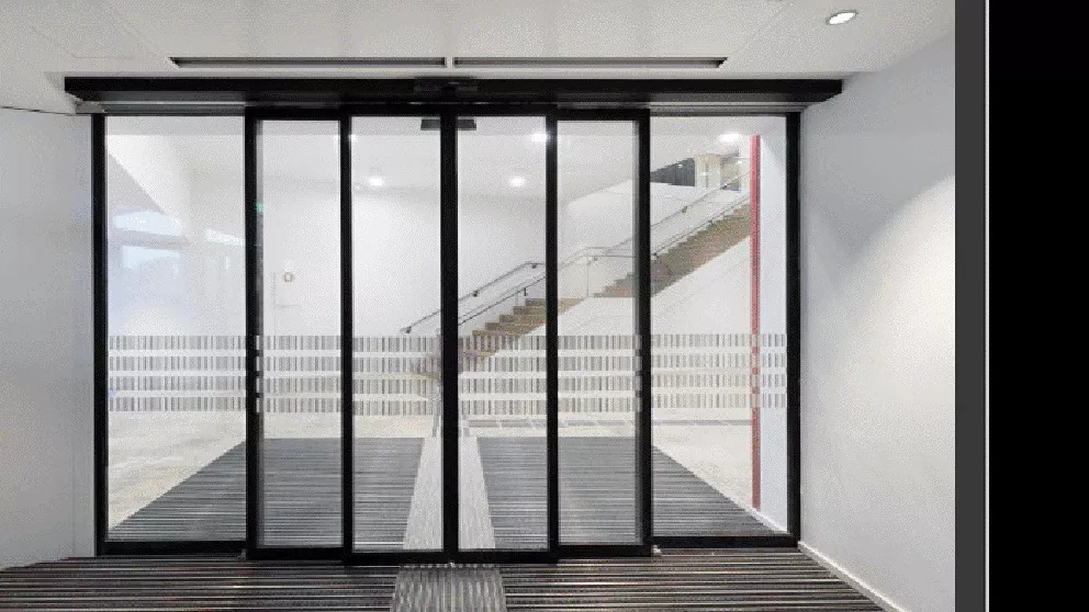 Automatic glass doors