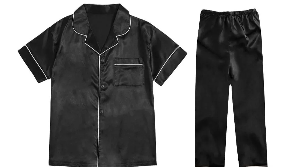 What are the benefits of satin pajamas?