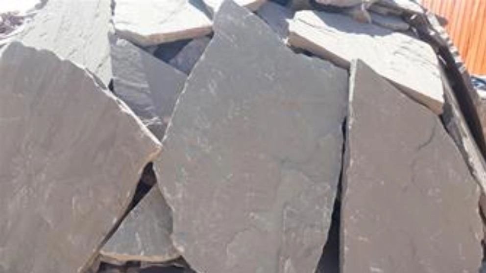 Mehr sheet stone shop in Gilavand, Tehran