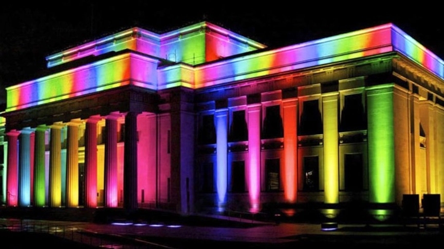 facade lighting