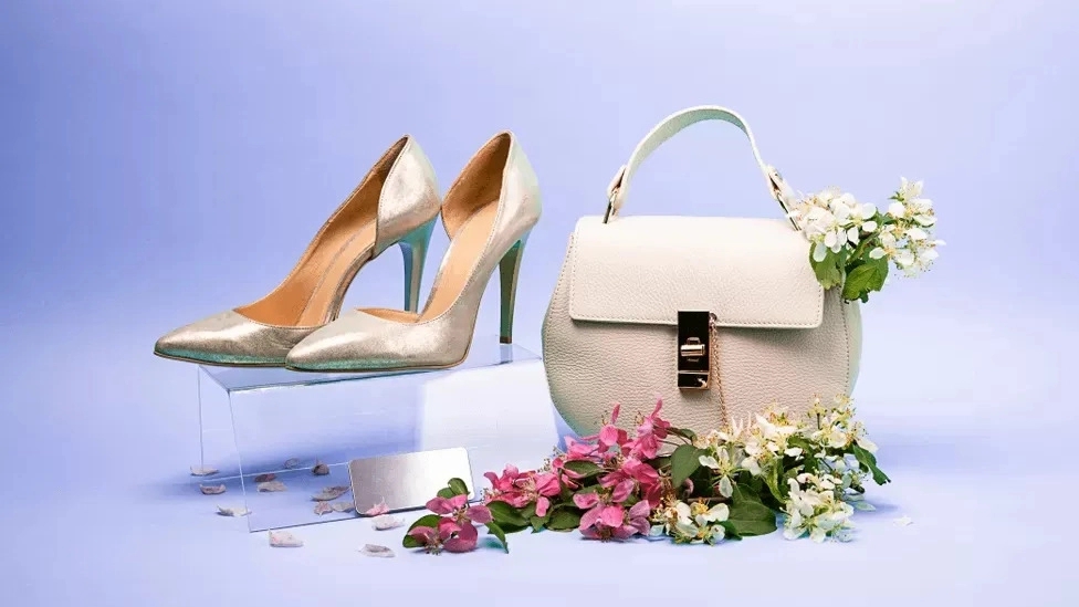 Sale of sports bags and shoes, Avesta shoemaker in Rasht