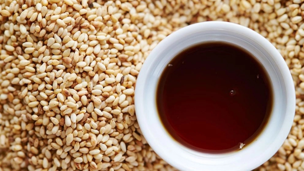 Sesame oil and Sesame flour production in Aslani texture in Tehran