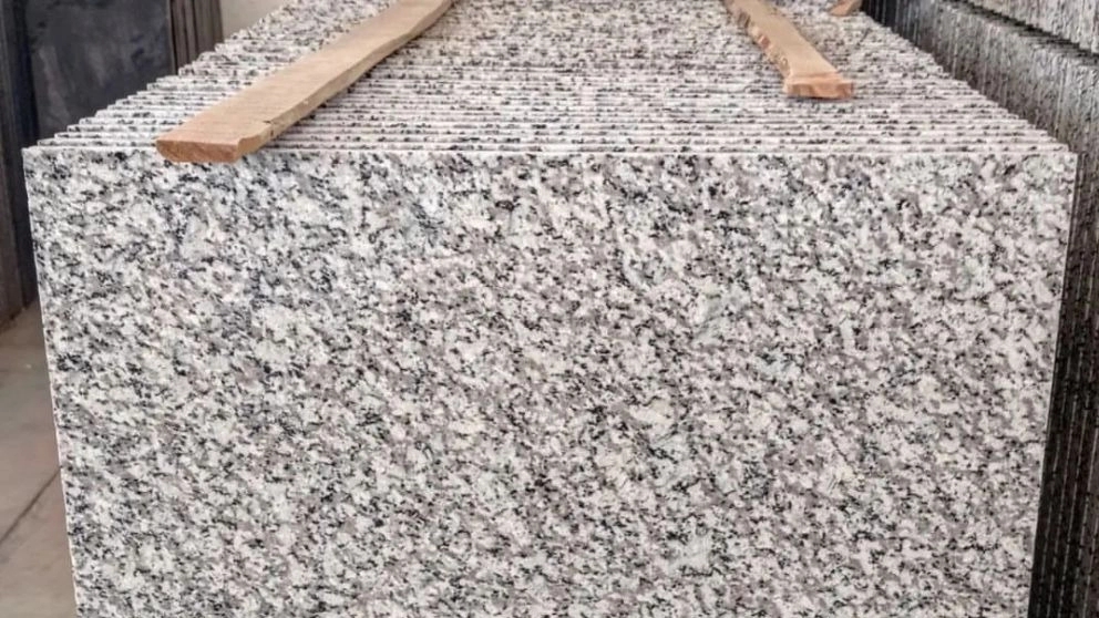 Production of pure Kurdistan granite and monolithic slabs