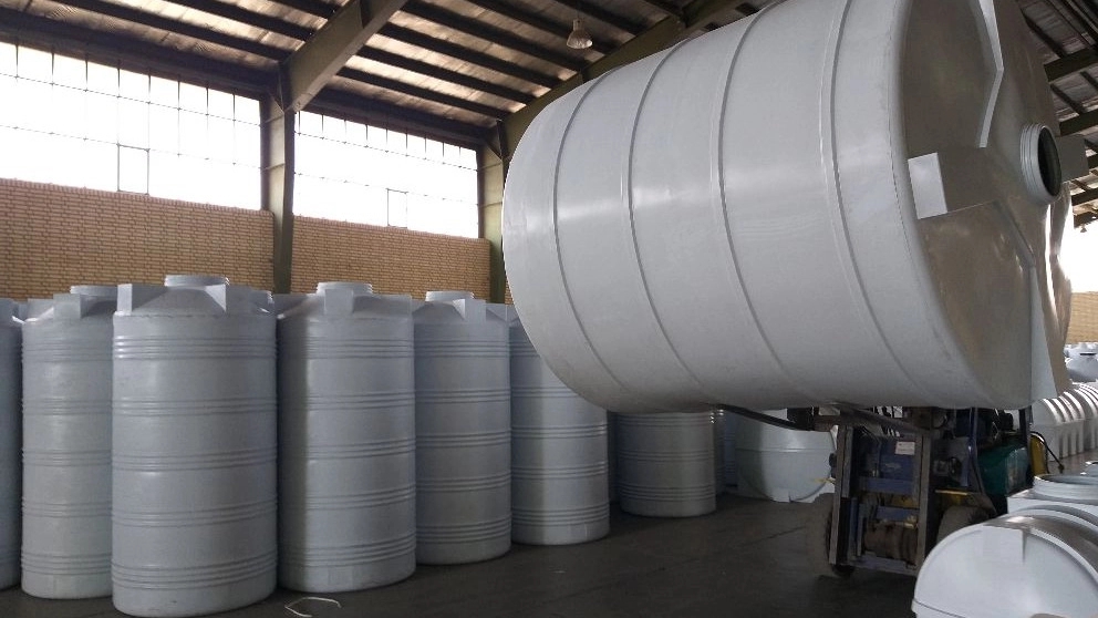 Is a metal or plastic tank better?