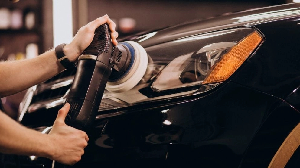 Renjbar smoothing and painting repair shop in Shiraz