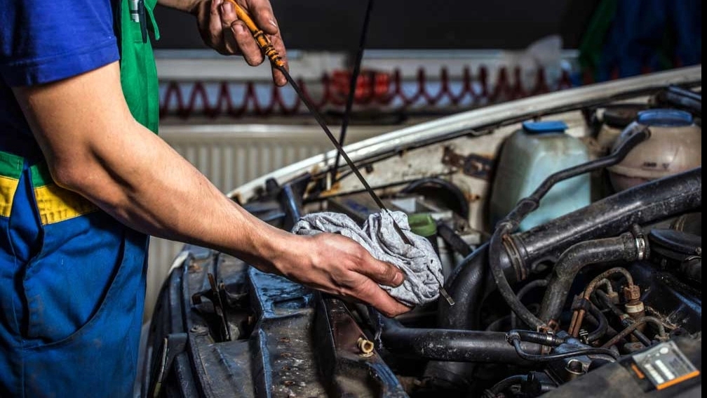 Characteristics of a skilled mechanic