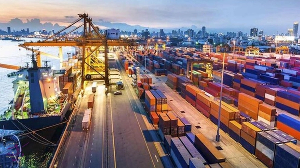 What are the duties and work of commercial companies?