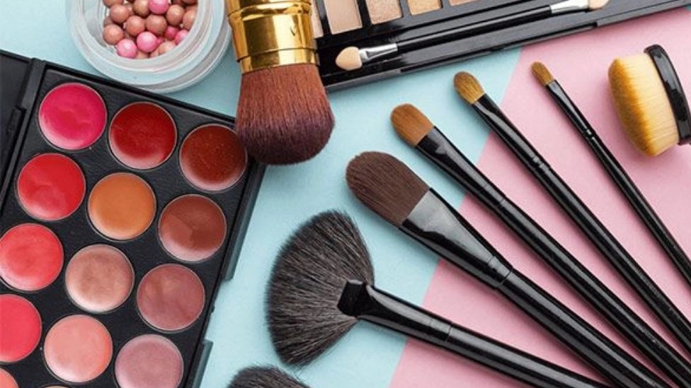 Introduction of various make-up styles