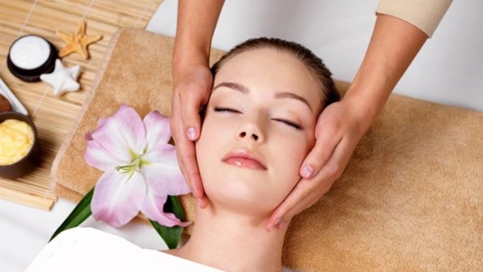 What is relaxation massage? Conditions, benefits and method